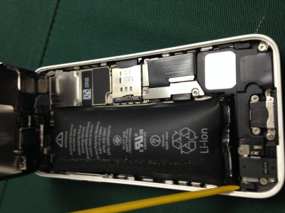 iphone修理-　5C バッテリー交換