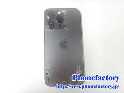 iPhone13 Pro – 前ではなく後ろのガラスが割れてしまった